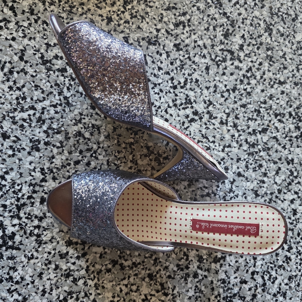 NEW B.A.I.T. Mules Silver Glitter Heels Retro Glam SIZE 10